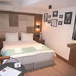 Isle 2* Κωνσταντινούπολη