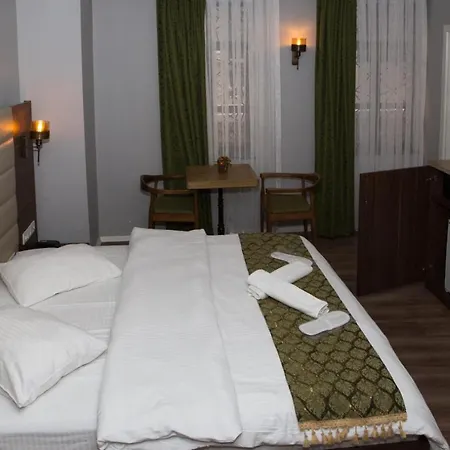 Isle Hotel