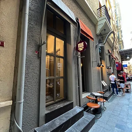 Isle Hotel Hotel